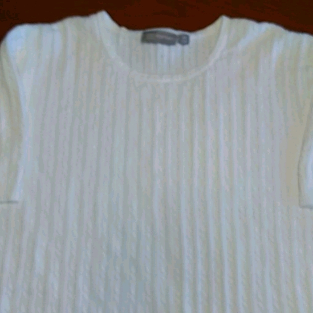 Croft &Barrow knit short sleeve top.